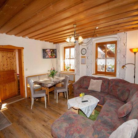 Huisnhof Арах Екстериор снимка