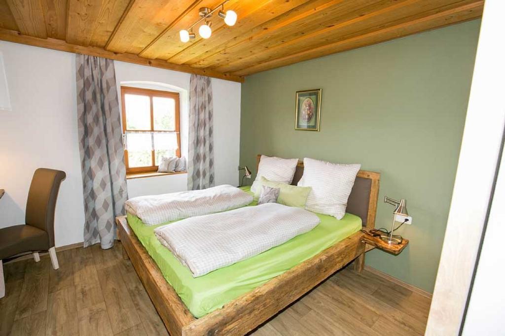 Huisnhof Арах Екстериор снимка