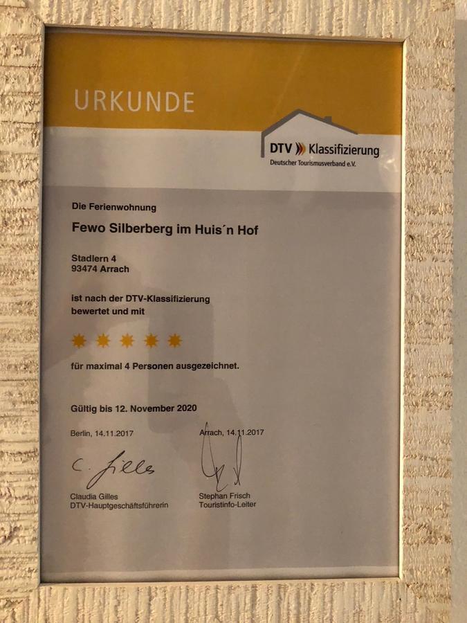 Huisnhof Арах Екстериор снимка