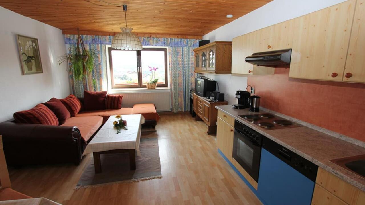 Huisnhof Арах Екстериор снимка
