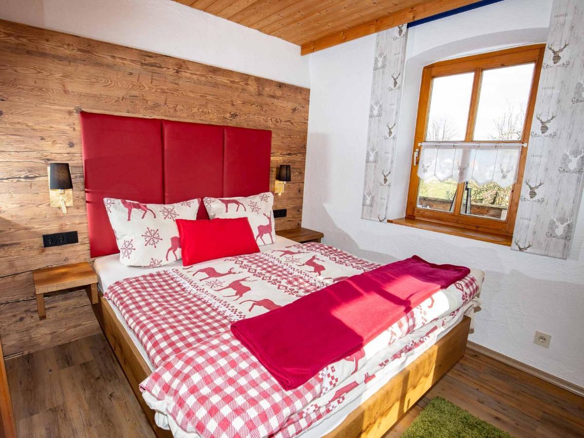 Huisnhof Арах Екстериор снимка